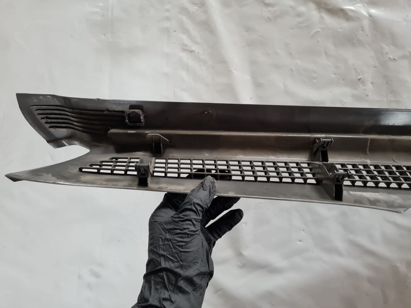 Bagāžnieka žalūziju sliedes priekš SAAB 9-5 1999 4 Bagāžnieka žalūziju sliedes priekš SAAB 9-5 1999