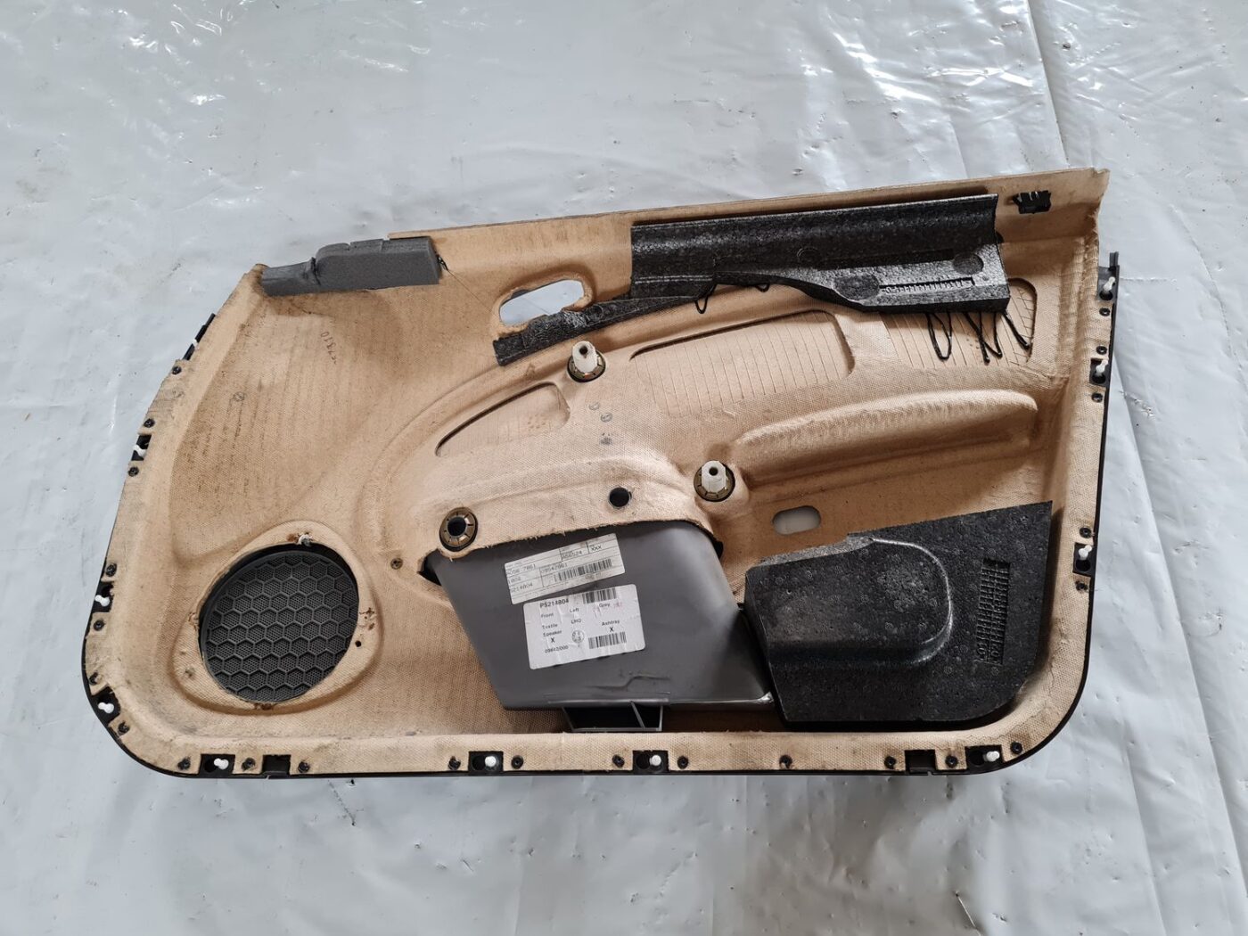 Priekšējo kreiso durvju apdare priekš SAAB 9-5 1999 4 Priekšējo kreiso durvju apdare priekš SAAB 9-5 1999