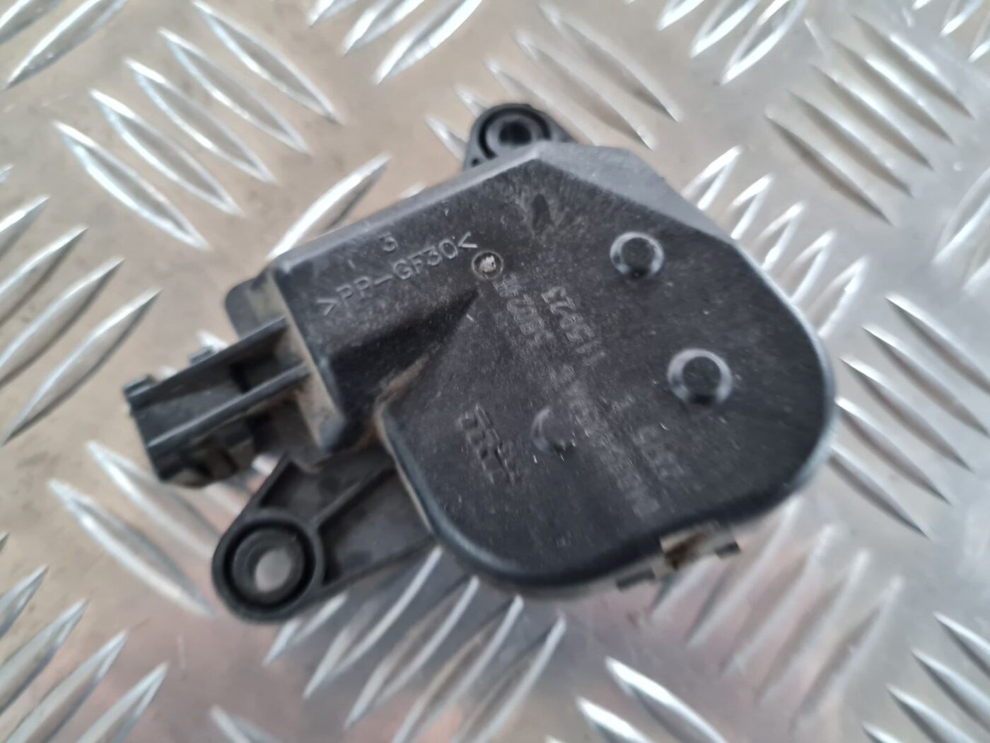 Apsildes sistēmas aktuators priekš CHRYSLER VOYAGER 2006 2 Apsildes sistēmas aktuators priekš CHRYSLER VOYAGER 2006