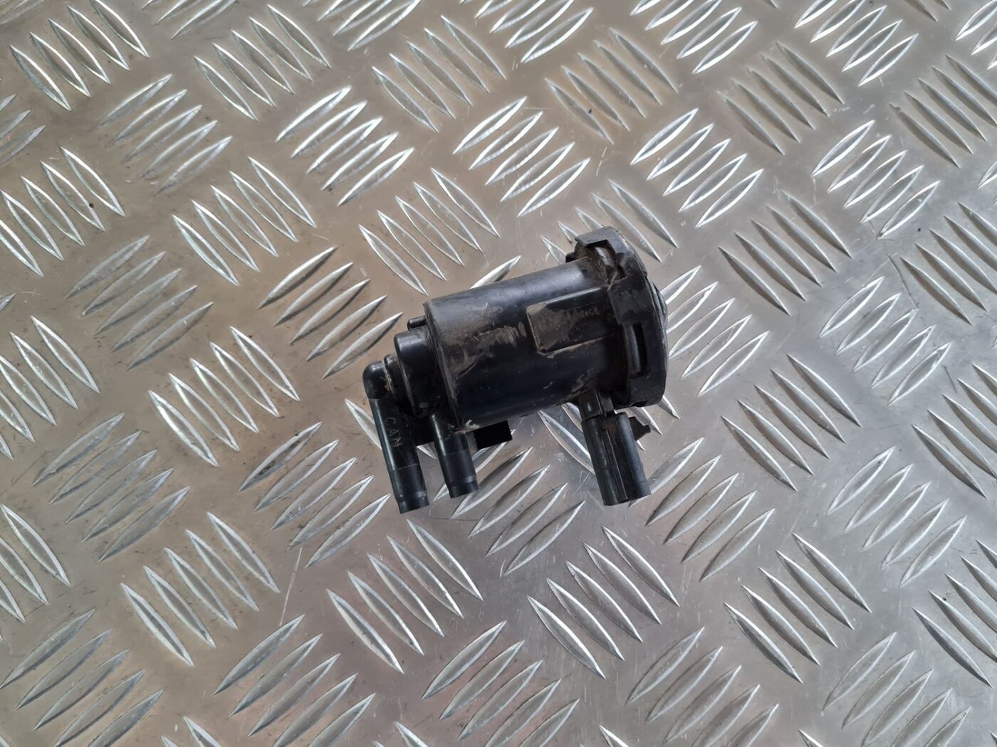 Solenoīda vakuuma vārsts priekš CHRYSLER VOYAGER 2006 1 Solenoīda vakuuma vārsts priekš CHRYSLER VOYAGER 2006