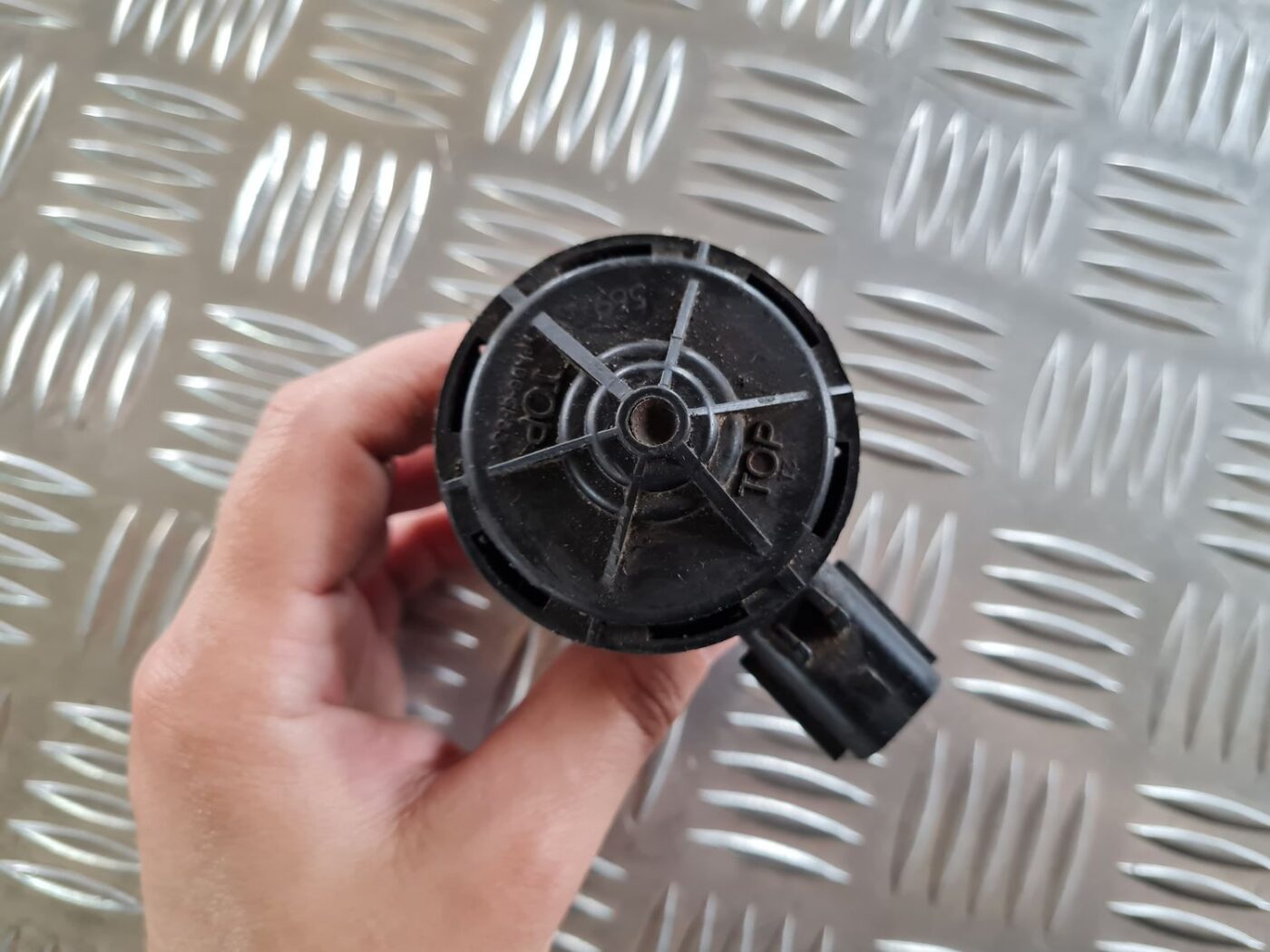Solenoīda vakuuma vārsts priekš CHRYSLER VOYAGER 2006 6 Solenoīda vakuuma vārsts priekš CHRYSLER VOYAGER 2006