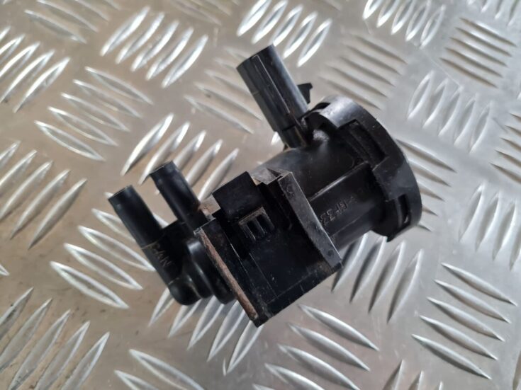 Solenoīda vakuuma vārsts priekš CHRYSLER VOYAGER 2006