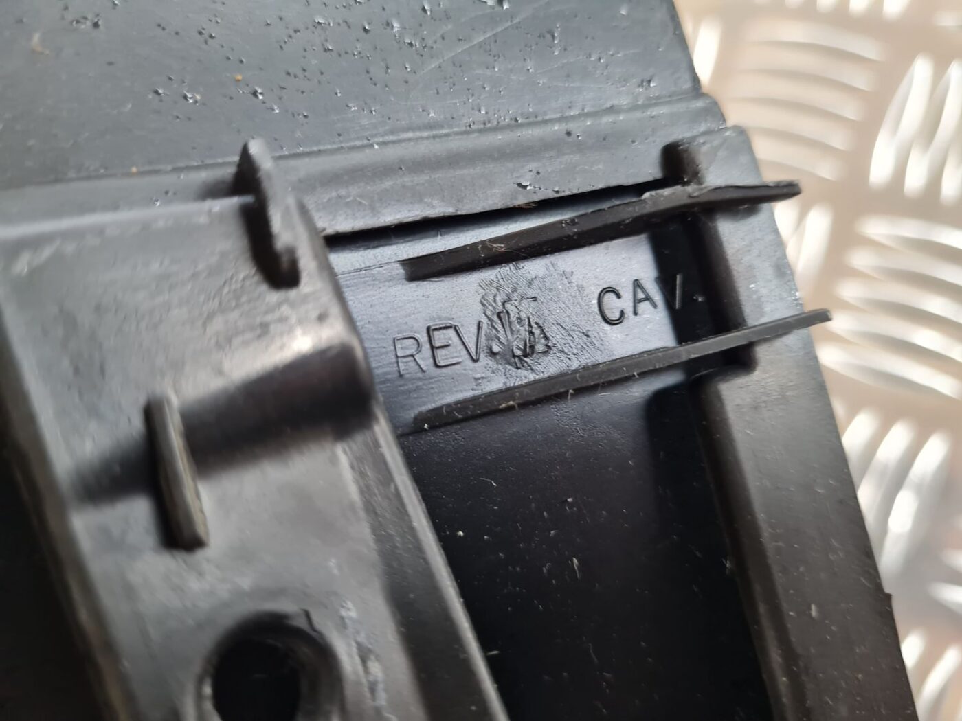 Spidometra apdare priekš CHRYSLER VOYAGER 2006 3 Spidometra apdare priekš CHRYSLER VOYAGER 2006