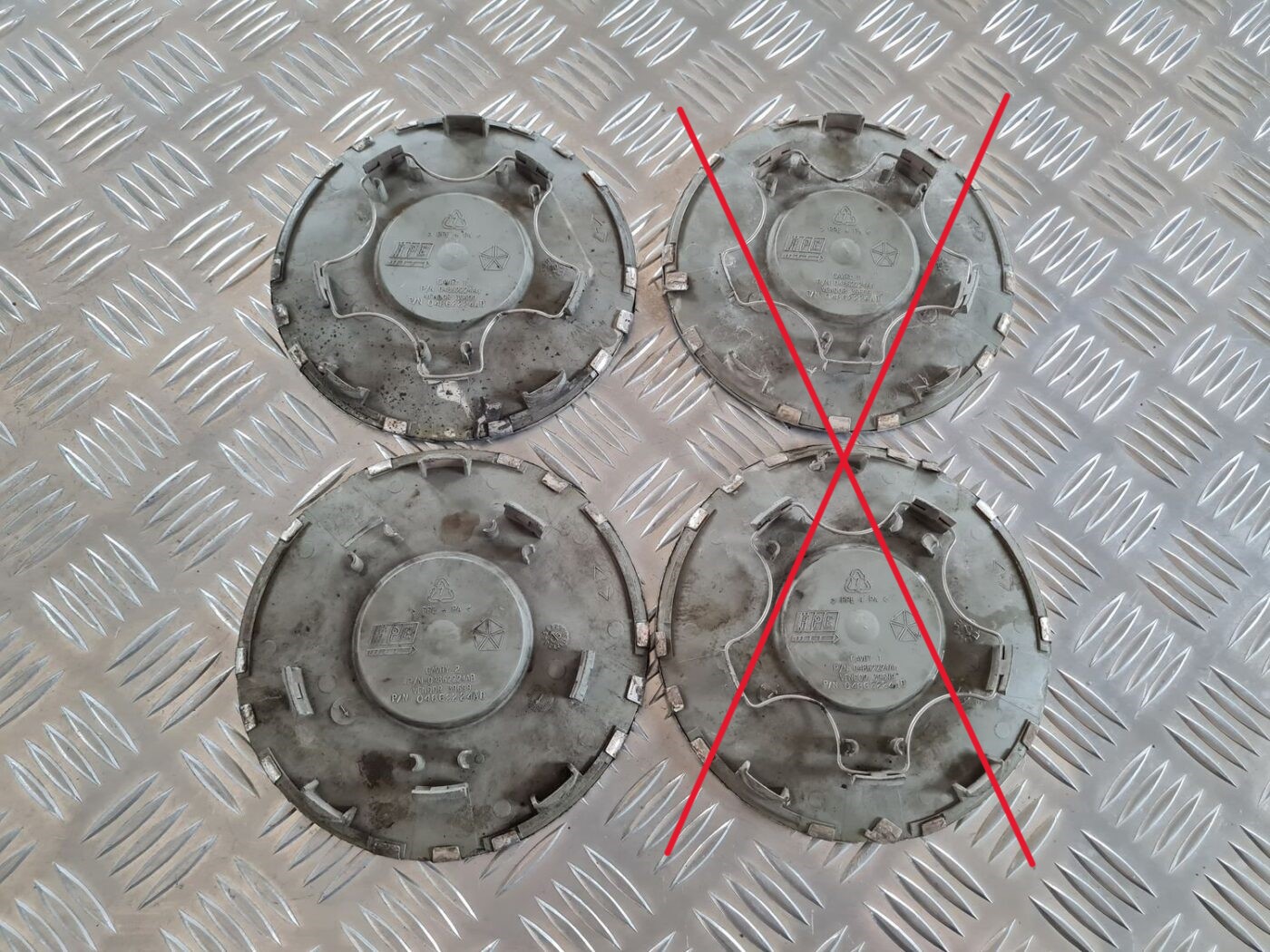 Diska kalpaks priekš CHRYSLER VOYAGER 2006 2 Diska kalpaks priekš CHRYSLER VOYAGER 2006