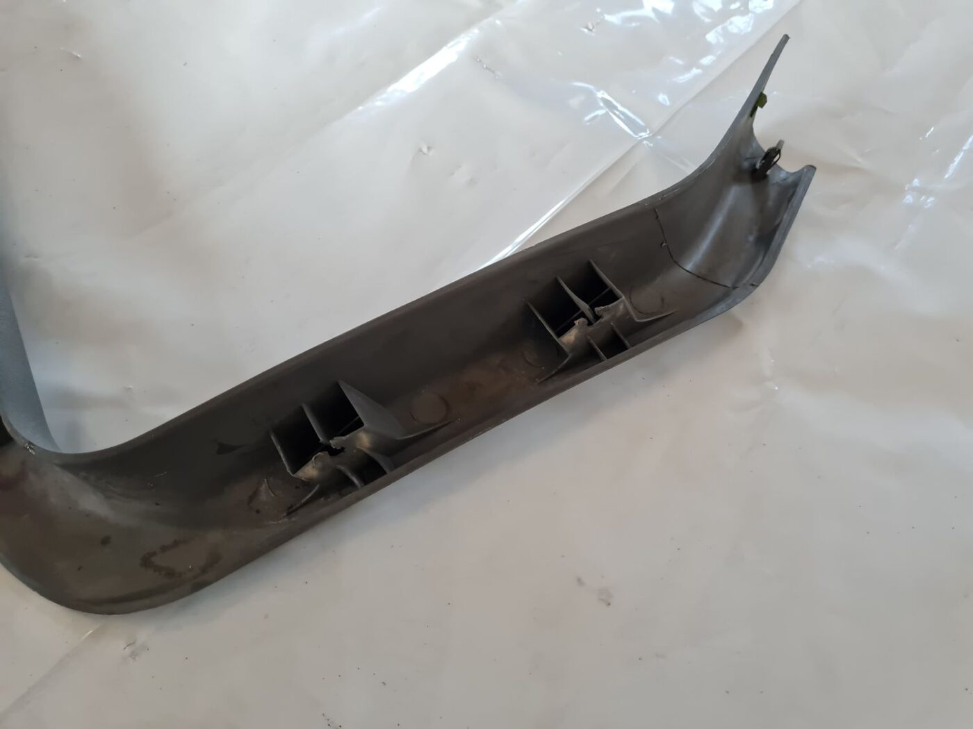 Durvju stikla moldings priekš CHRYSLER VOYAGER 2006 4 Durvju stikla moldings priekš CHRYSLER VOYAGER 2006