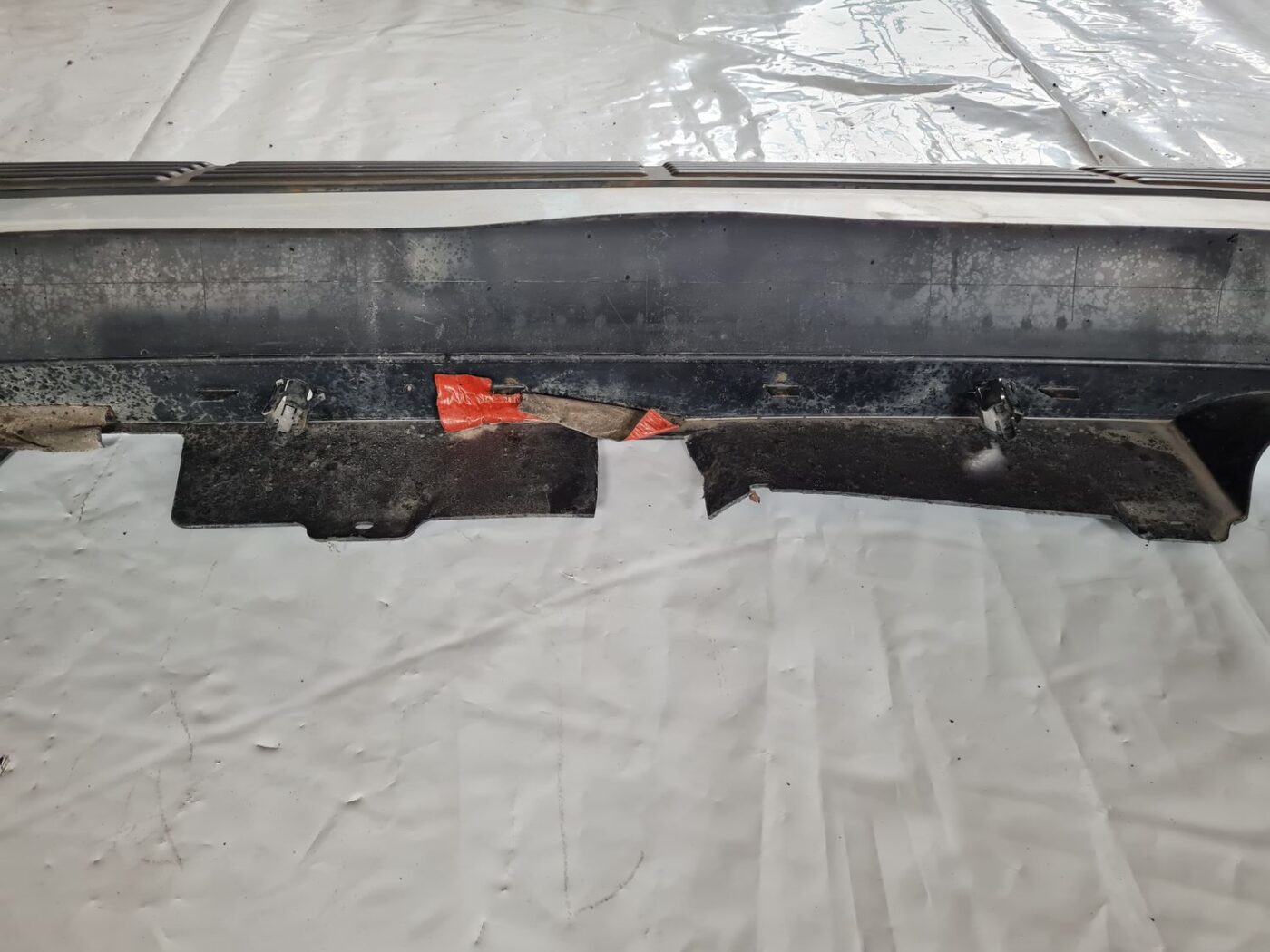 Aizmugures buferis priekš CHRYSLER VOYAGER 2006 6 Aizmugures buferis priekš CHRYSLER VOYAGER 2006