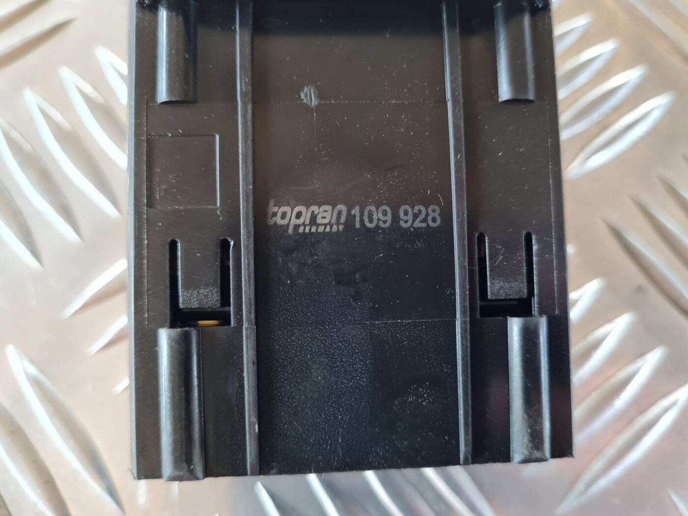 Gaismas slēdzis priekš VW GOLF IV 1999 3 Gaismas slēdzis priekš VW GOLF IV 1999