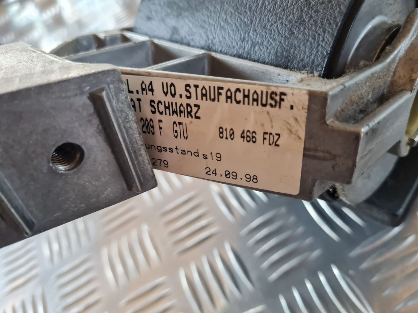 Roku balsts priekš VW GOLF IV 1999 5 Roku balsts priekš VW GOLF IV 1999