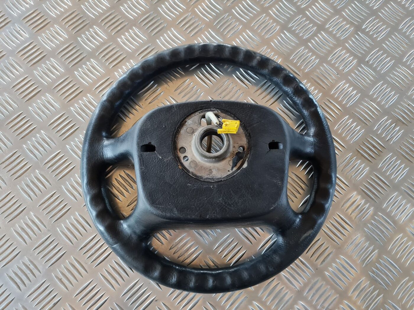 Stūre priekš VW GOLF IV 1999 6 Stūre priekš VW GOLF IV 1999