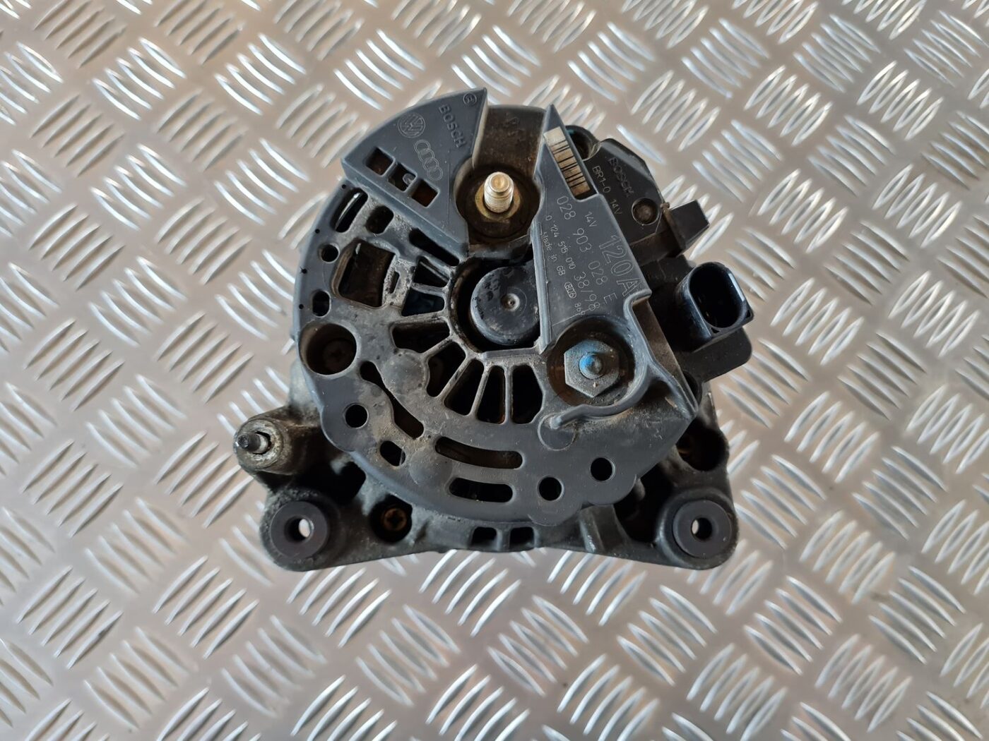 Ģenerators priekš VW GOLF IV 1999 6 Ģenerators priekš VW GOLF IV 1999