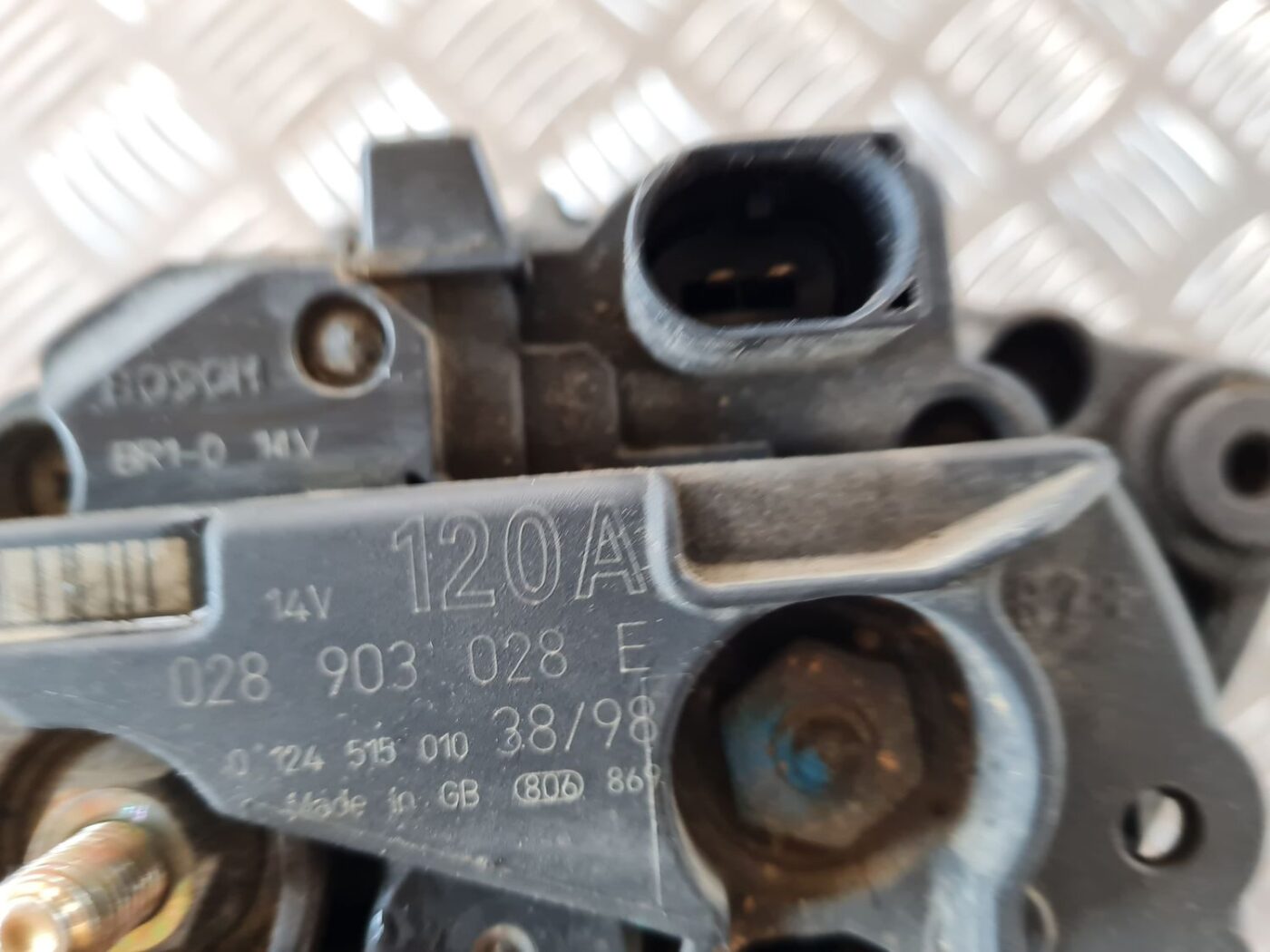 Ģenerators priekš VW GOLF IV 1999 4 Ģenerators priekš VW GOLF IV 1999