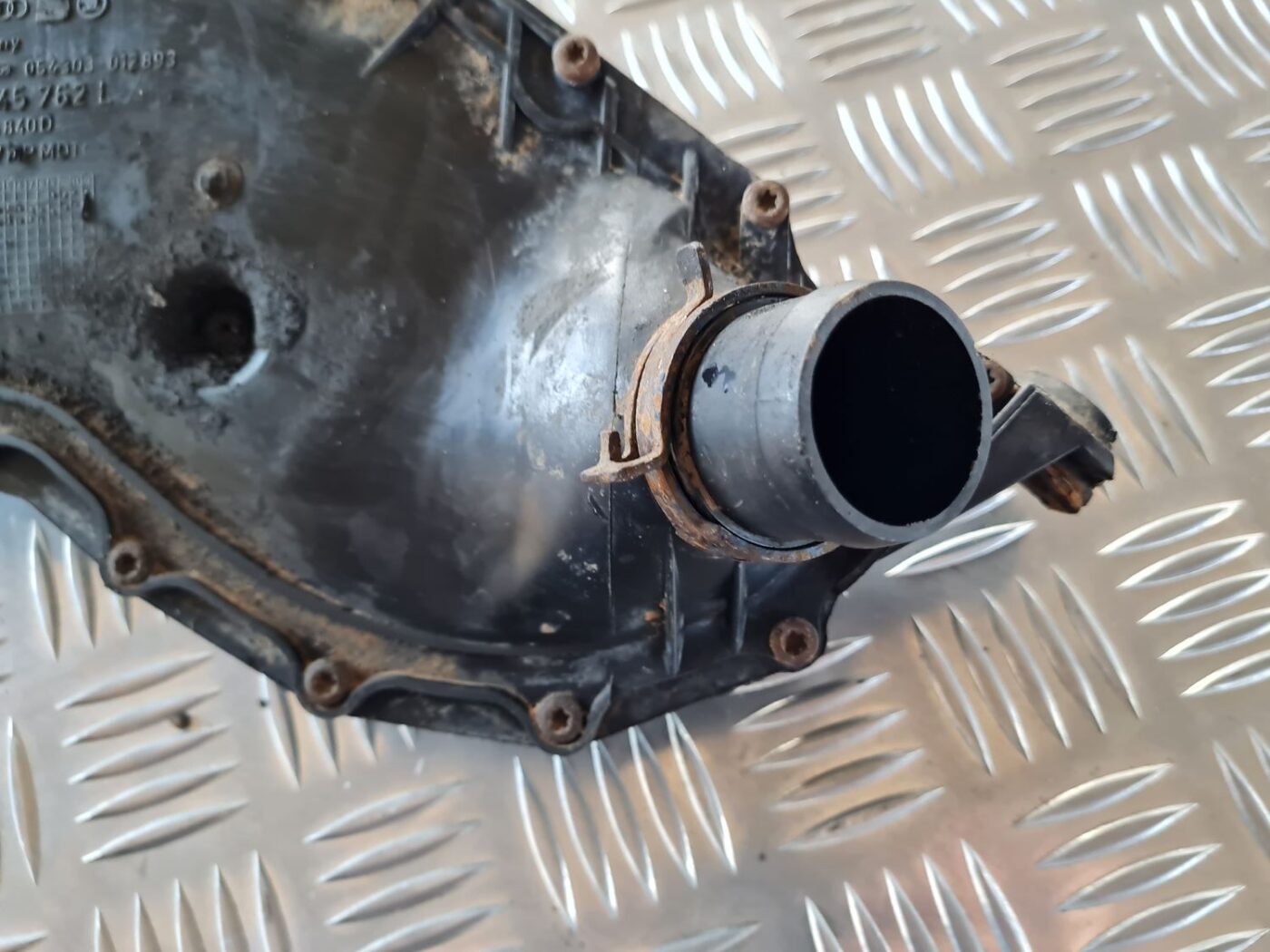 Interkulera caurule priekš VW GOLF IV 1999 4 Interkulera caurule priekš VW GOLF IV 1999