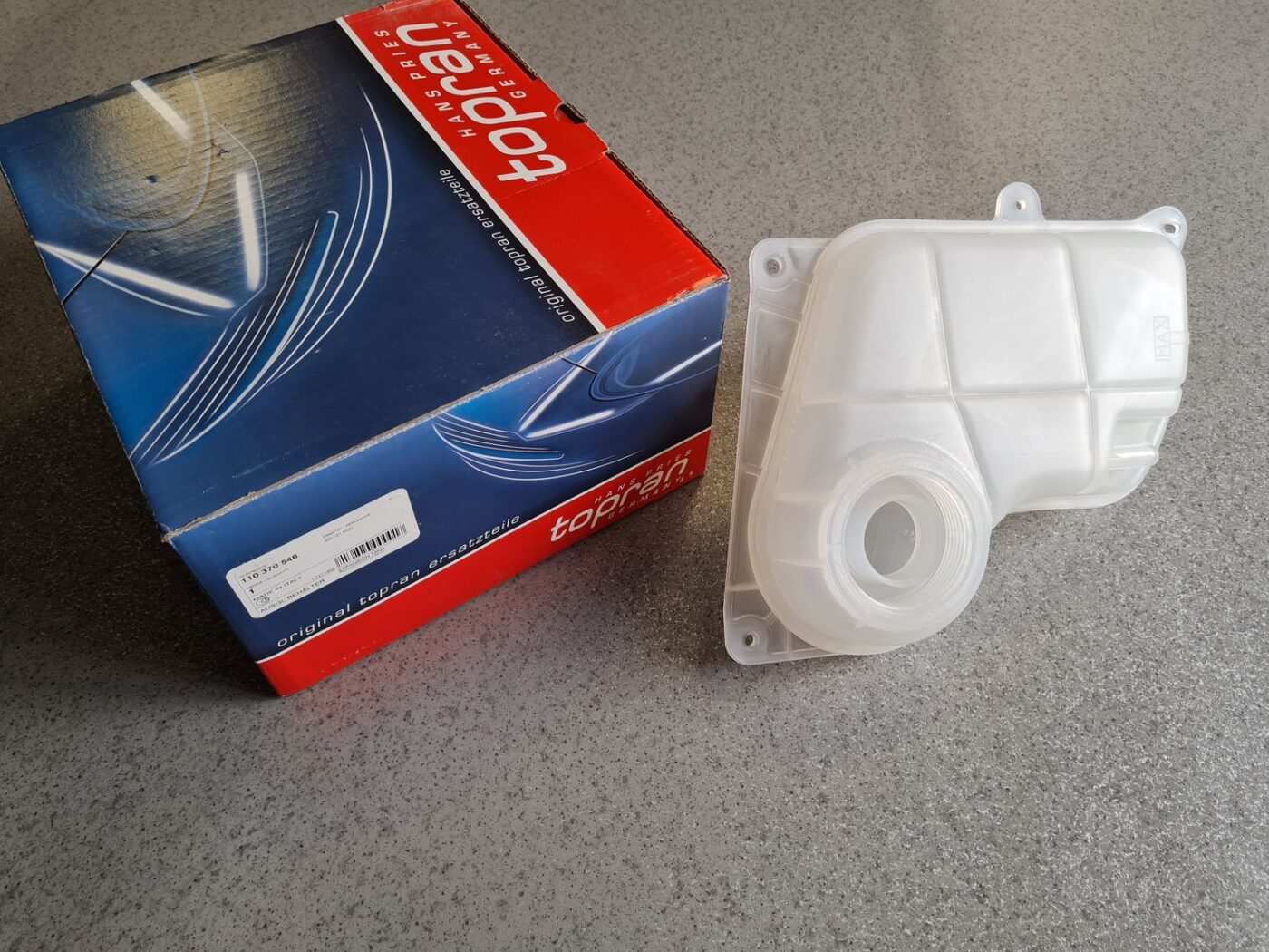 Dzesēšanas šķidruma tvertne priekš 1 Dzesēšanas šķidruma tvertne priekš