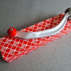 Priekšējas piekares svira priekš