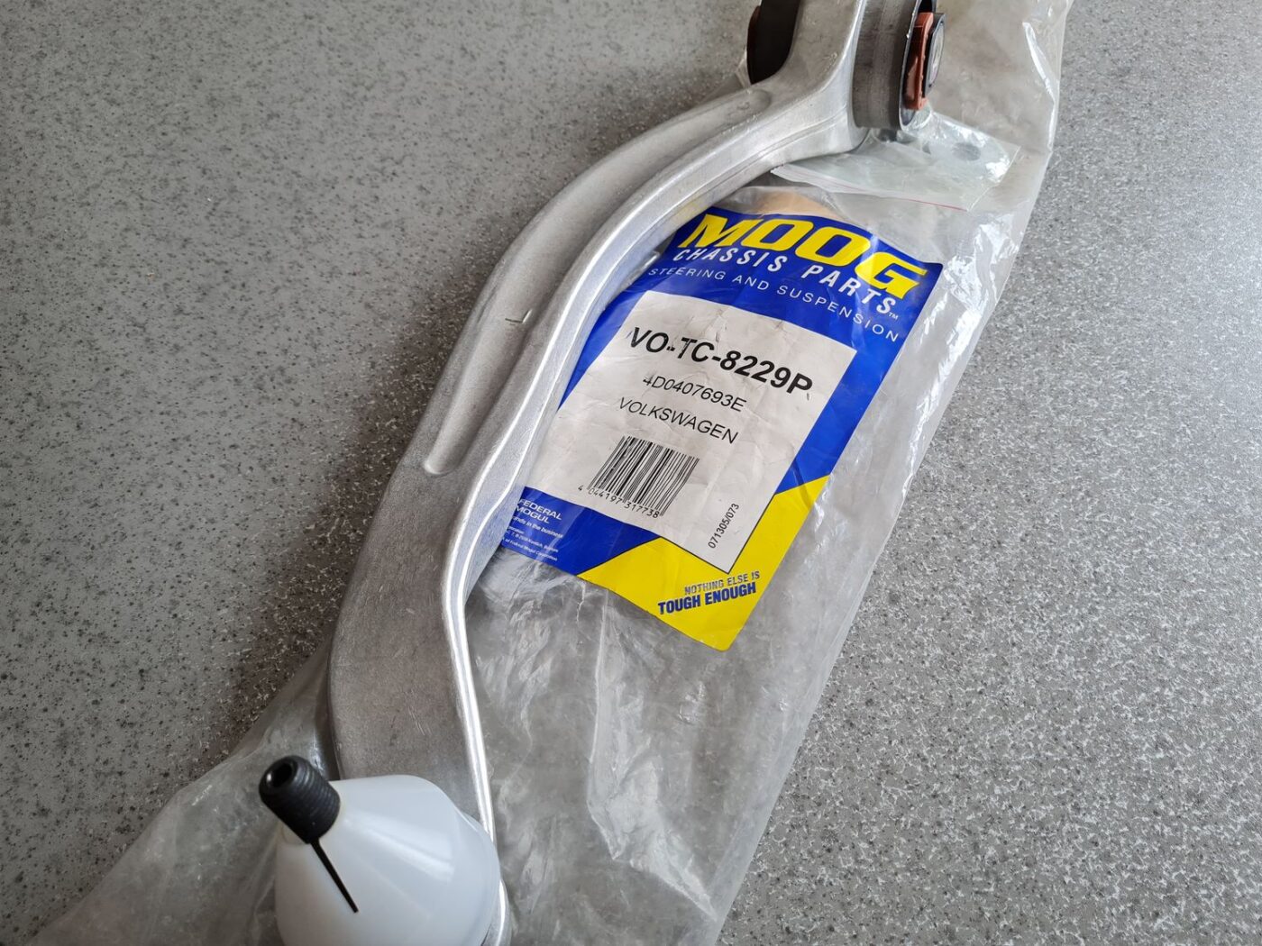 Priekšējas piekares svira priekš 3 Priekšējas piekares svira priekš