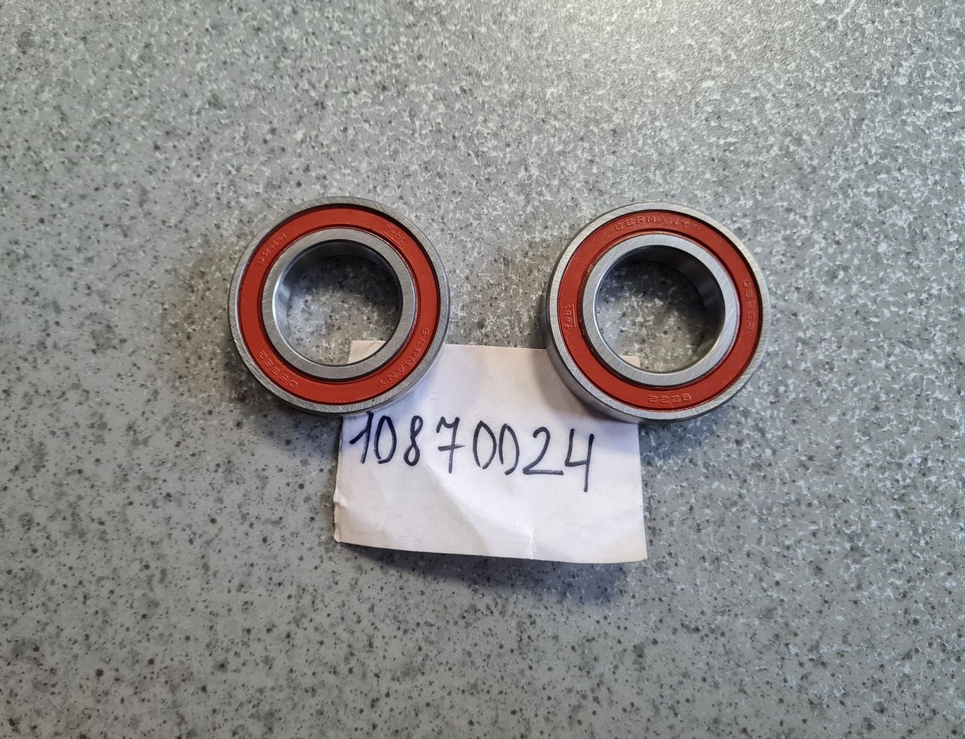 Kardānvārpstas gultnis priekš 1 Kardānvārpstas gultnis priekš