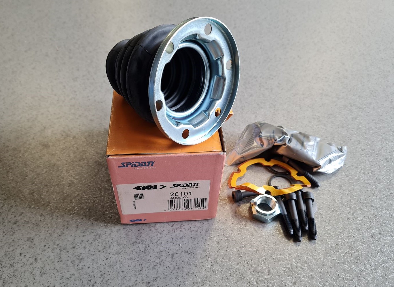 Iekšējais pusass šarnīra putekļu sargs priekš 1 Iekšējais pusass šarnīra putekļu sargs priekš