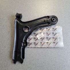 Priekšējas piekares svira priekš