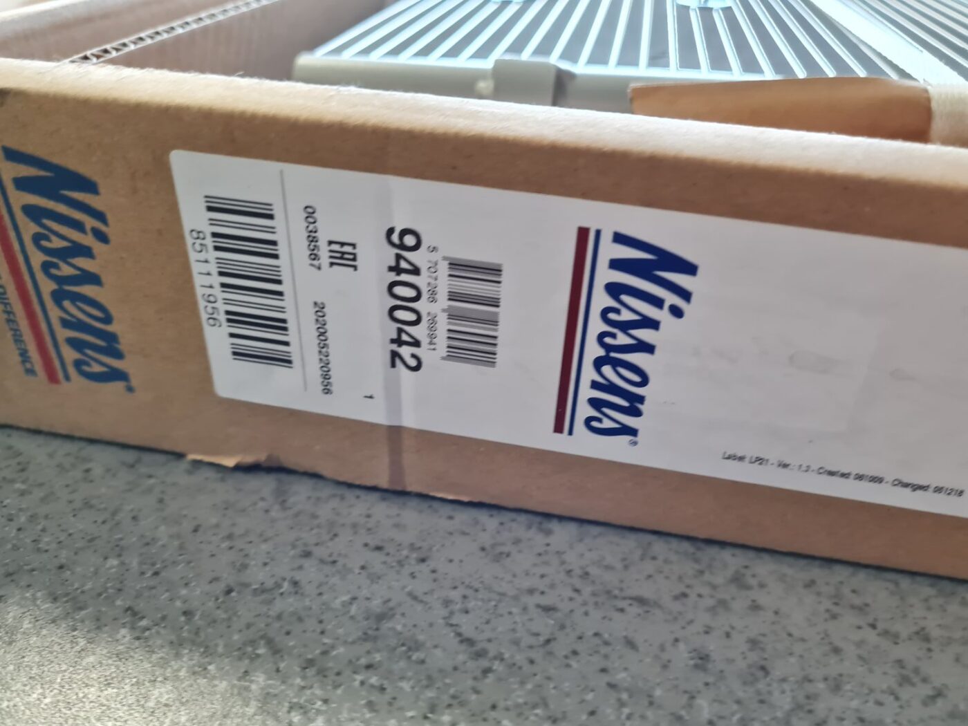 Gaisa kondicioniera radiators priekš 3 Gaisa kondicioniera radiators priekš