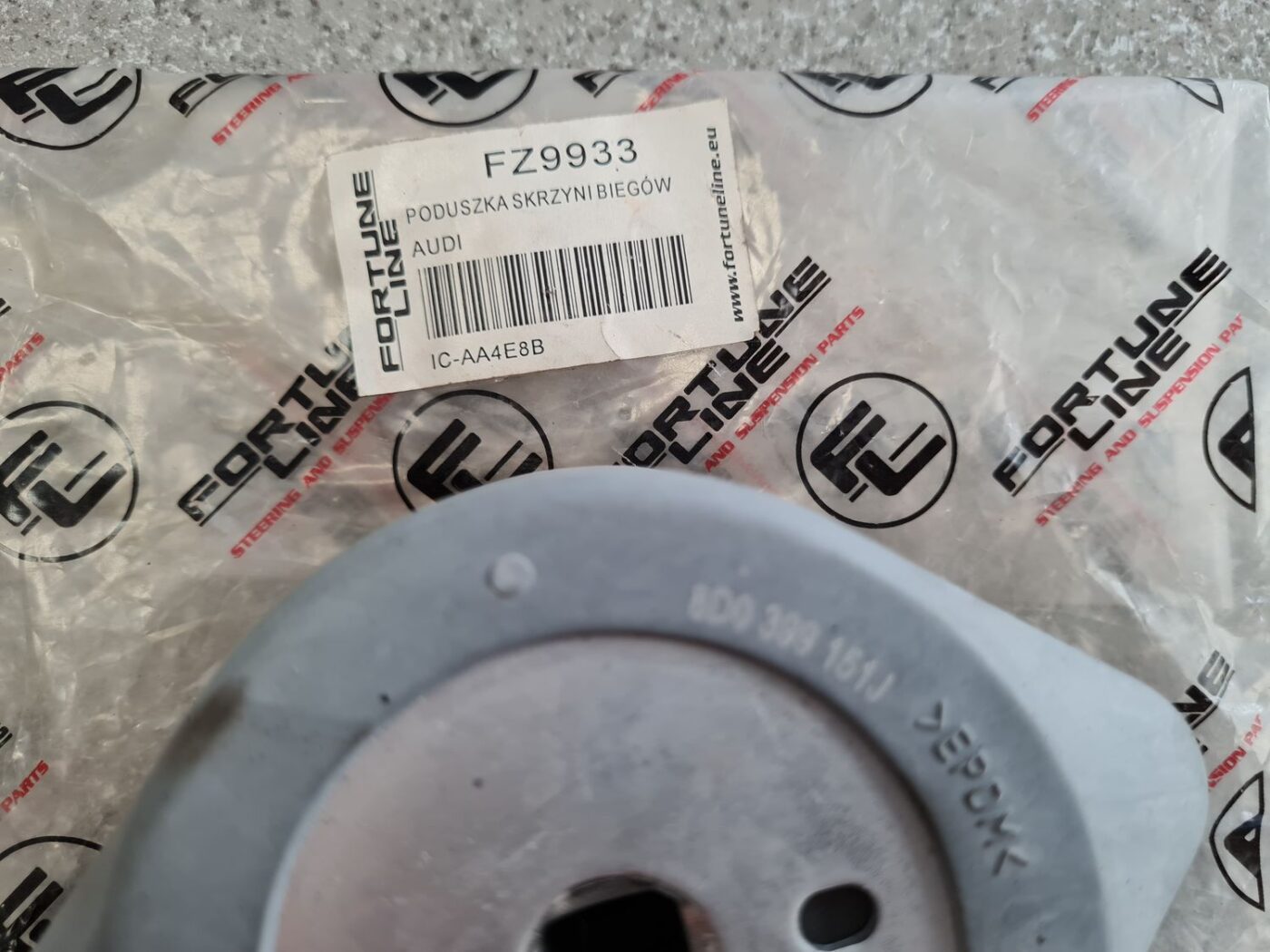 Ātrumkārbas kronšteins priekš 3 Ātrumkārbas kronšteins priekš