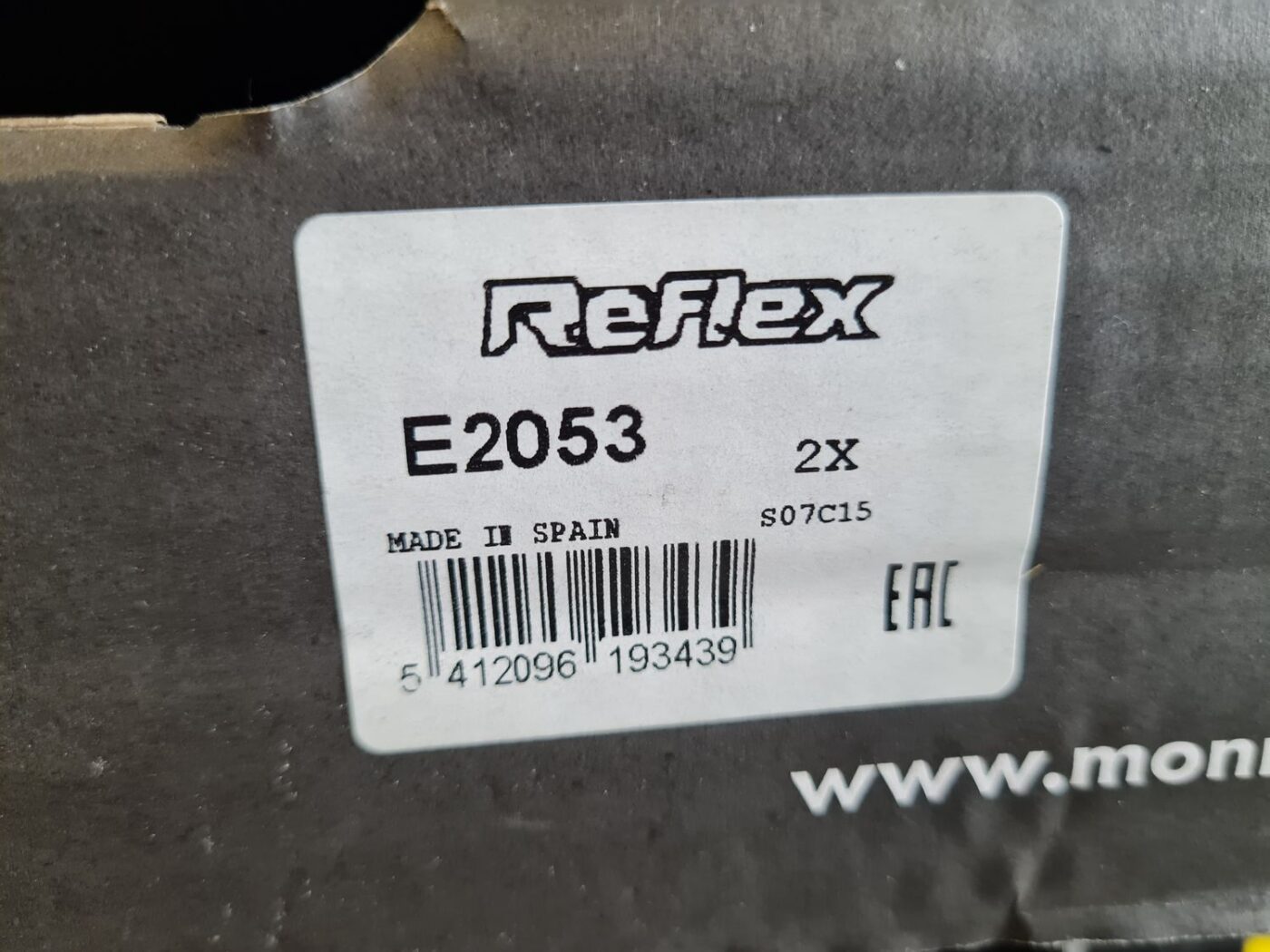 Priekšējais amortizators priekš 2 Priekšējais amortizators priekš