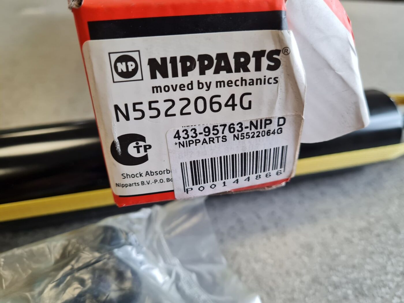 Aizmugurējais amortizators priekš 2 Aizmugurējais amortizators priekš