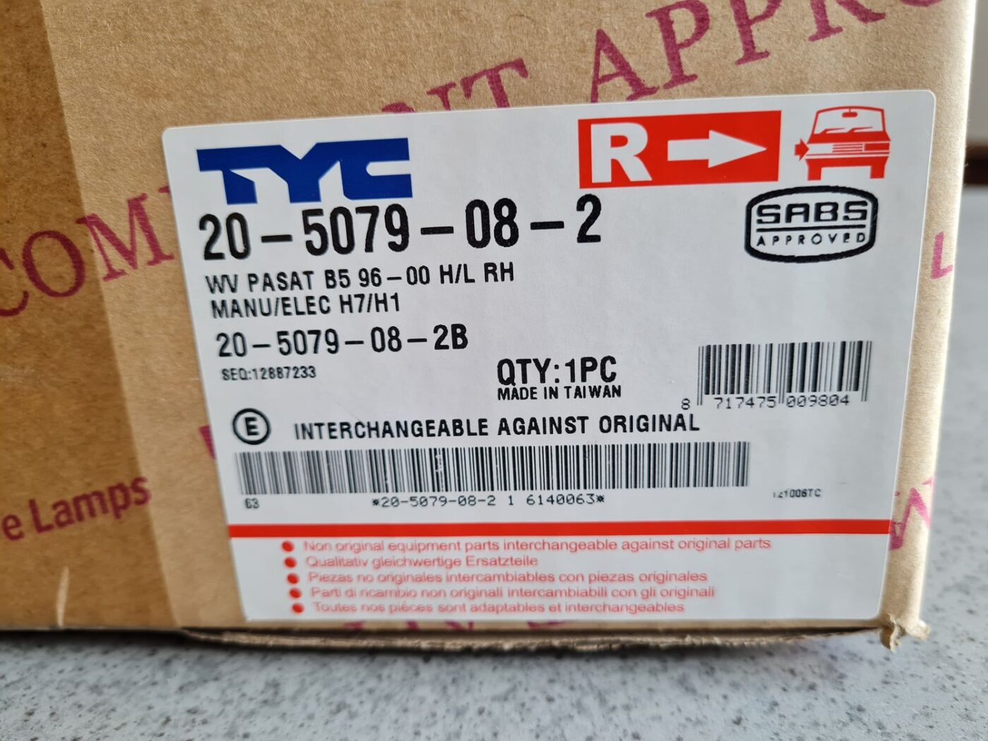 Priekšējais labais lukturis priekš 3 Priekšējais labais lukturis priekš