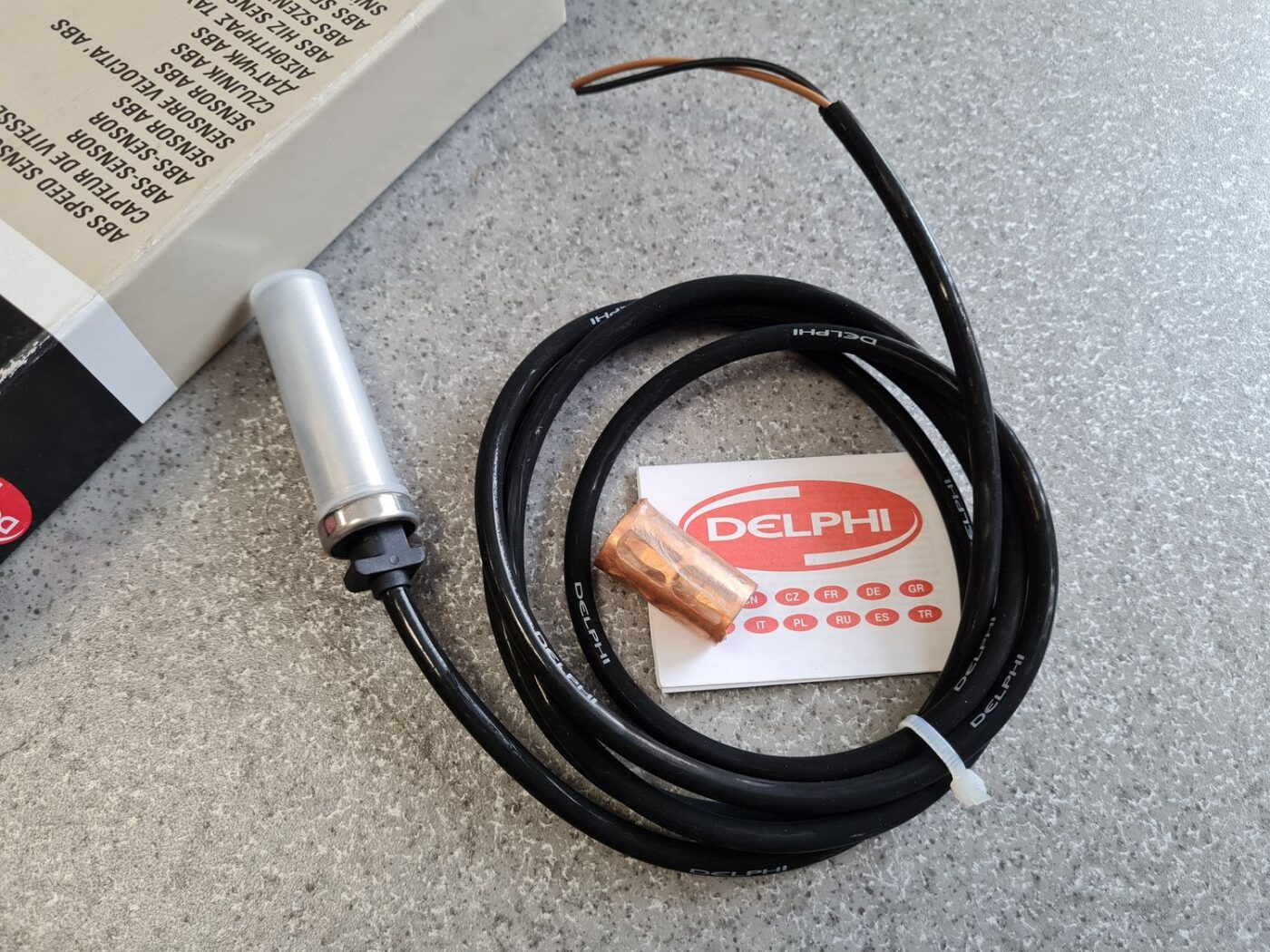 ABS devējs priekš 2 ABS devējs priekš