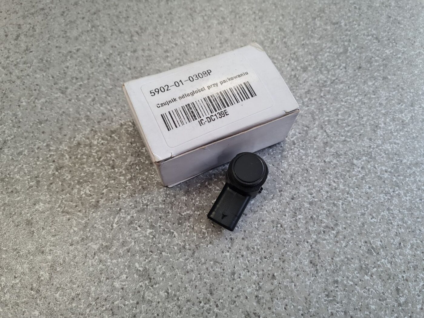 Parkošanās devējs priekš 1 Parkošanās devējs priekš