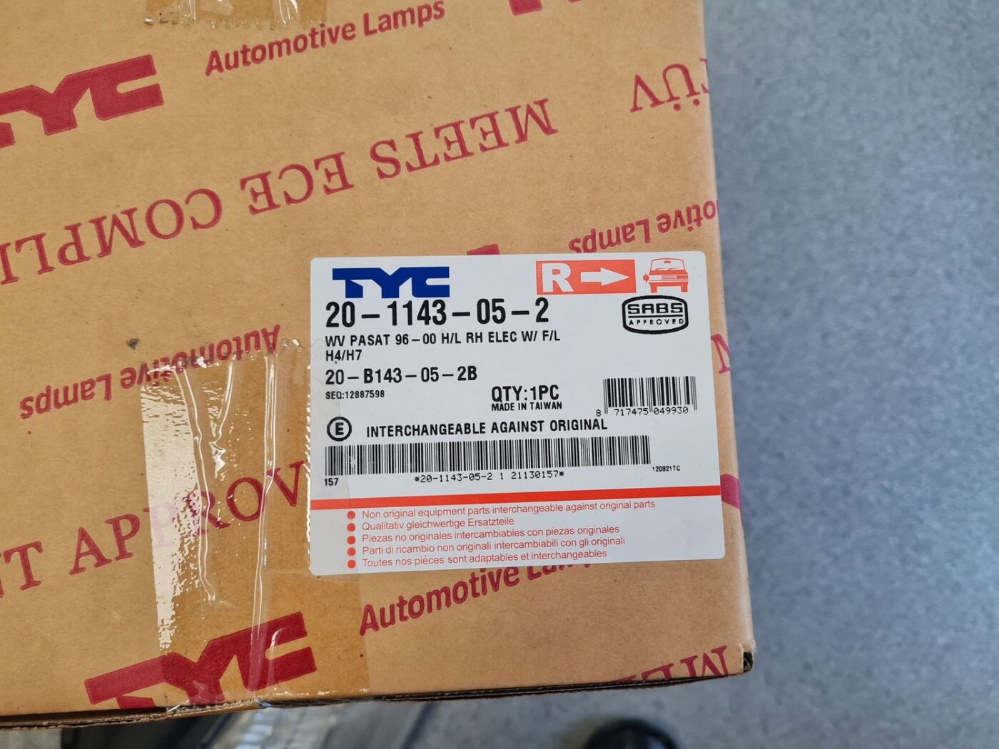 Priekšējais labais lukturis priekš 3 Priekšējais labais lukturis priekš