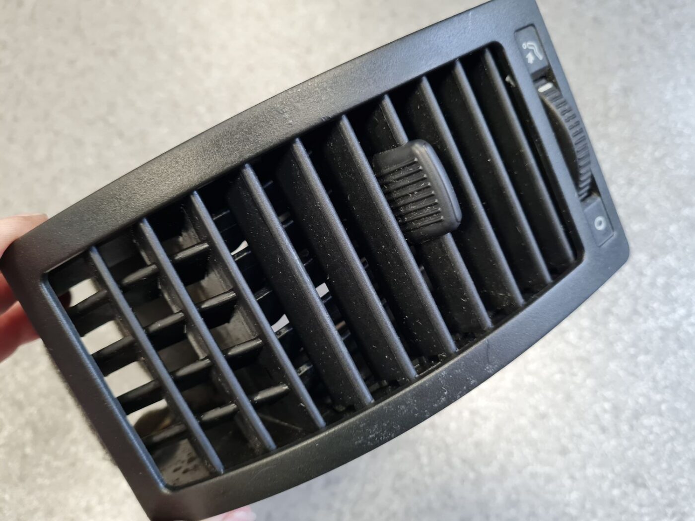 Mērinstrumentu paneļa gaisa vads, pa labi priekš VW POLO 2005 6 Mērinstrumentu paneļa gaisa vads, pa labi priekš VW POLO 2005