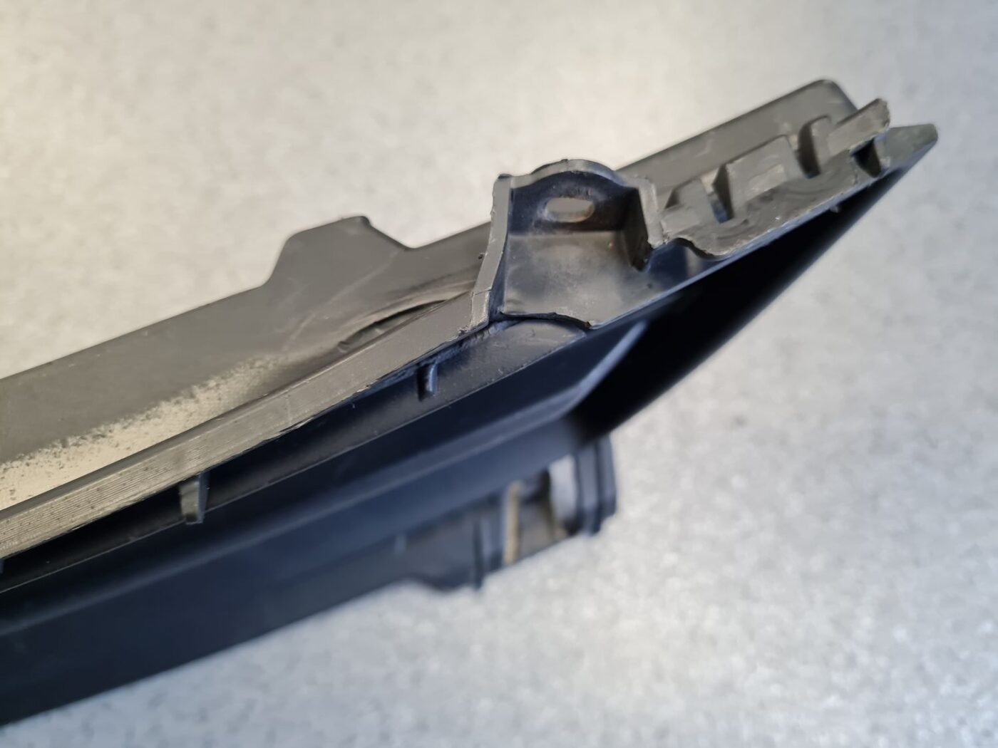 Bufera reste priekš MAZDA 6 2008 10 Bufera reste priekš MAZDA 6 2008