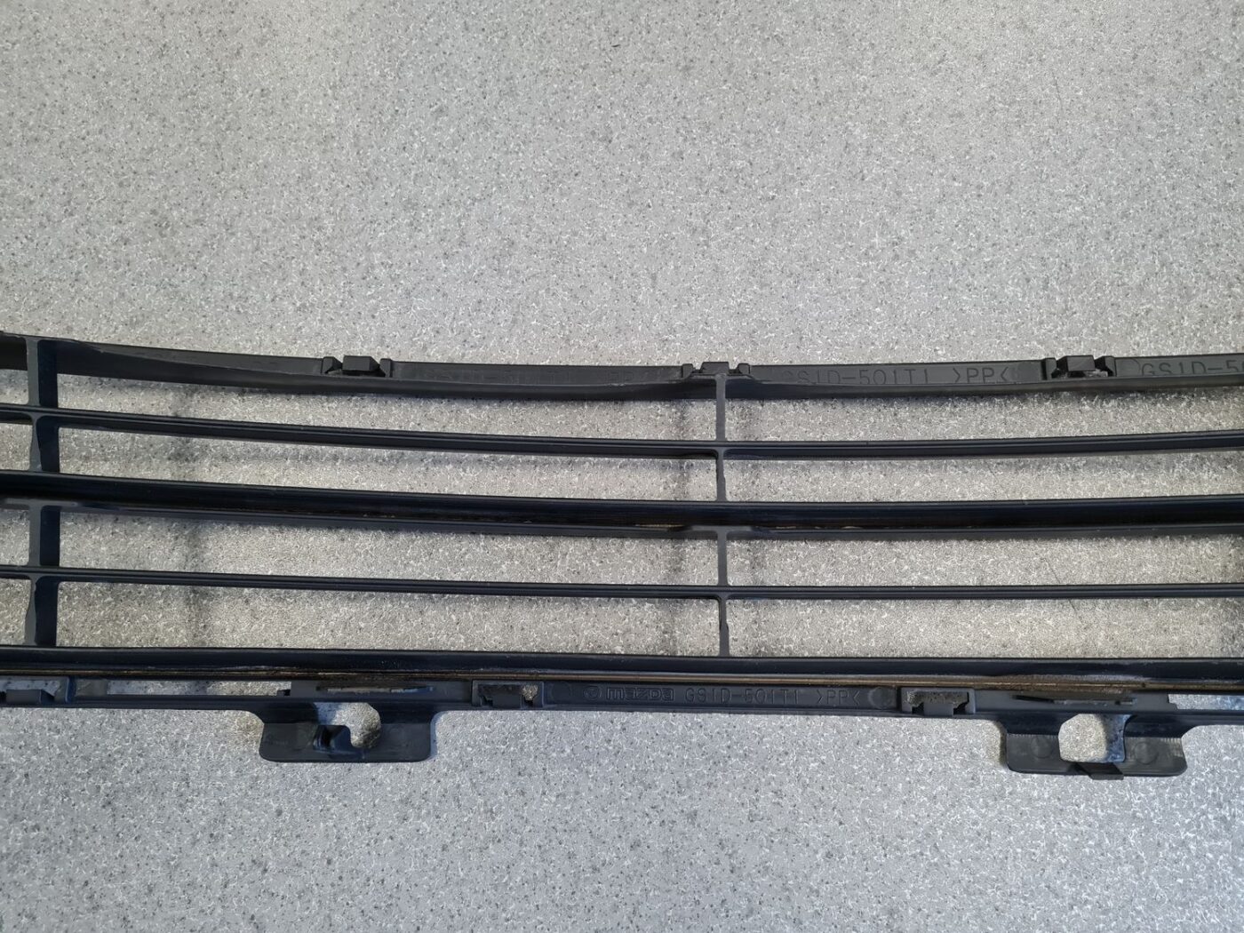 Bufera reste priekš MAZDA 6 2008 7 Bufera reste priekš MAZDA 6 2008