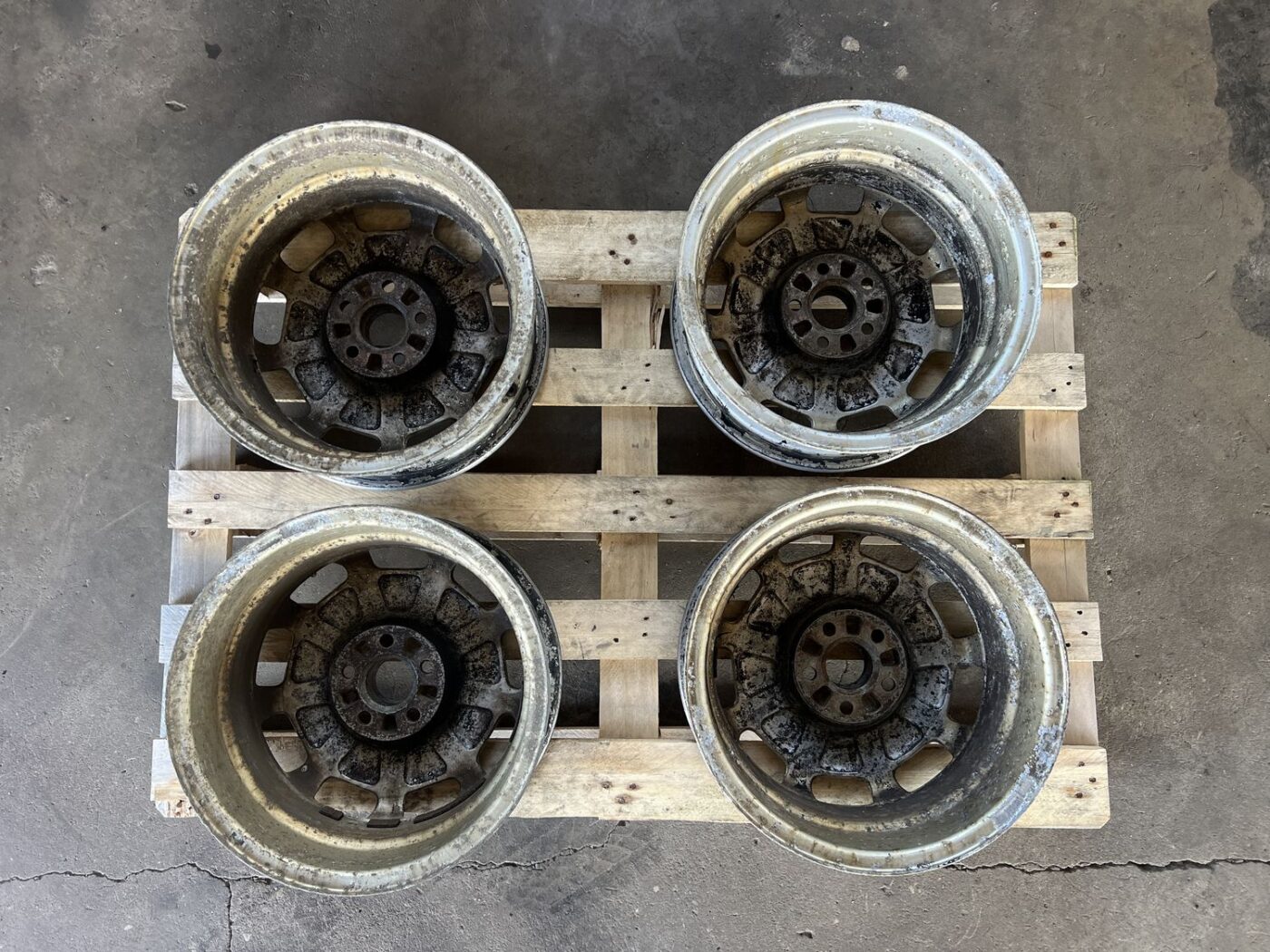 Lietie diski - vieglmetāla (kpl) priekš VW GOLF IV 1999 7 Lietie diski - vieglmetāla (kpl) priekš VW GOLF IV 1999