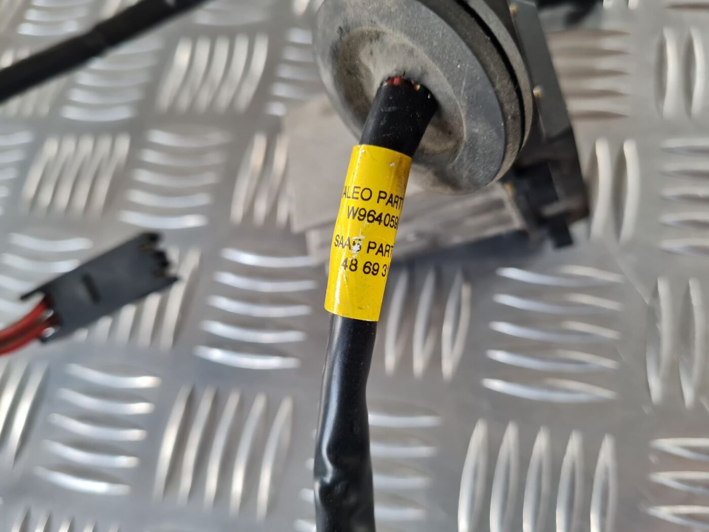 Salona ventilatora rezistors priekš SAAB 9-5 1999 5 Salona ventilatora rezistors priekš SAAB 9-5 1999