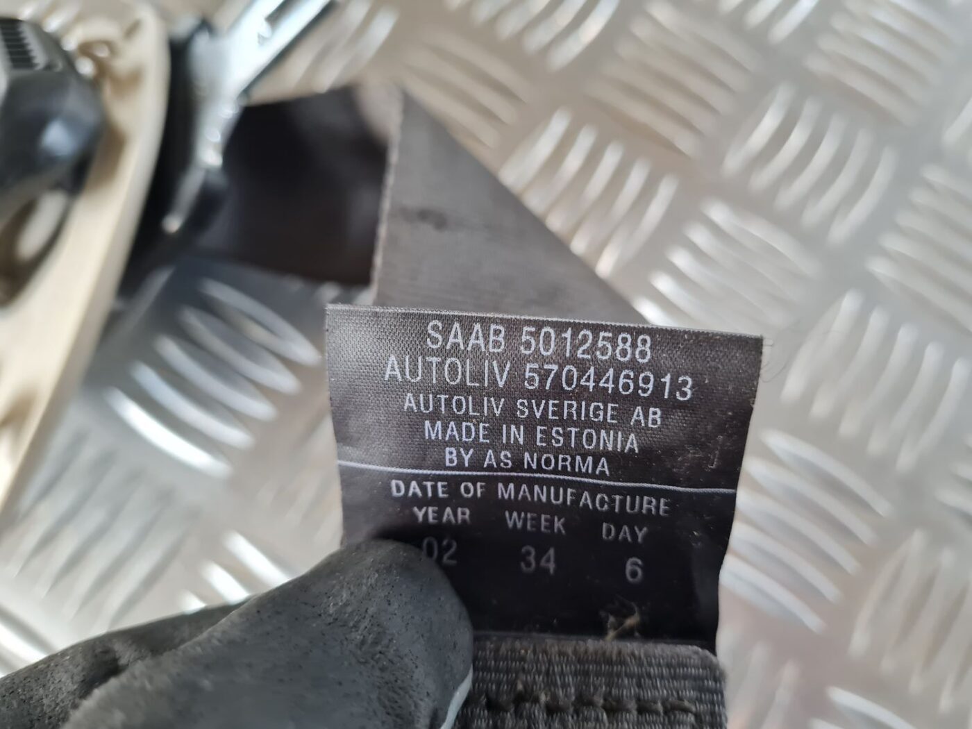 Aizmugurējā kreisa drošības josta priekš SAAB 9-5 1999 5 Aizmugurējā kreisa drošības josta priekš SAAB 9-5 1999