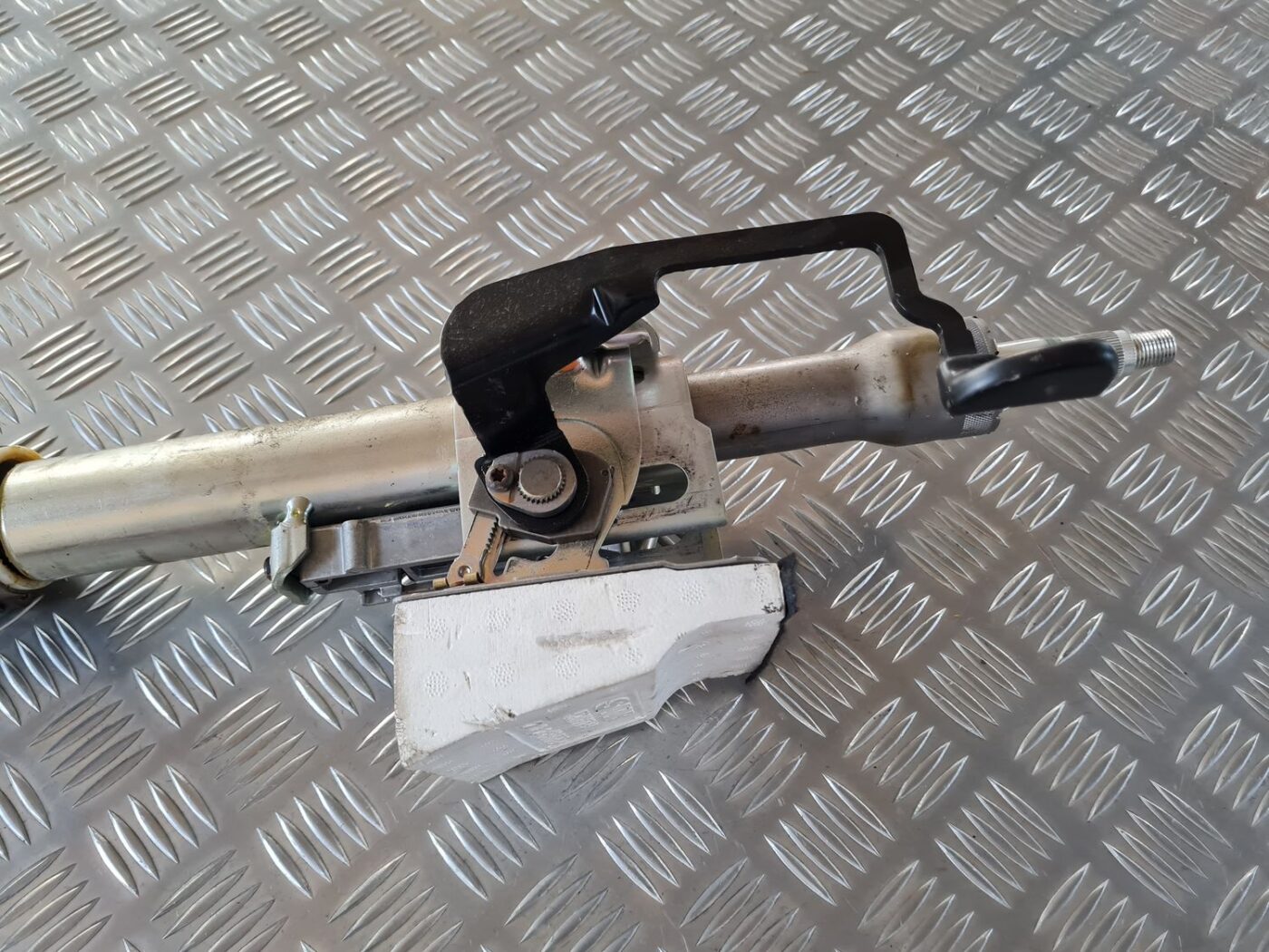 Stūres statne priekš SAAB 9-5 1999 5 Stūres statne priekš SAAB 9-5 1999