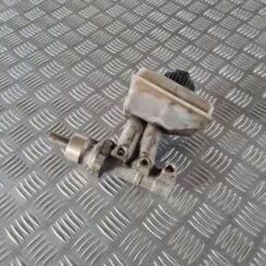 Bremžu pastiprinātāja galvenais cilindrs priekš SAAB 9-5 1999