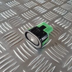 Degvielas tvertnes atvēršanas poga priekš SAAB 9-5 1999