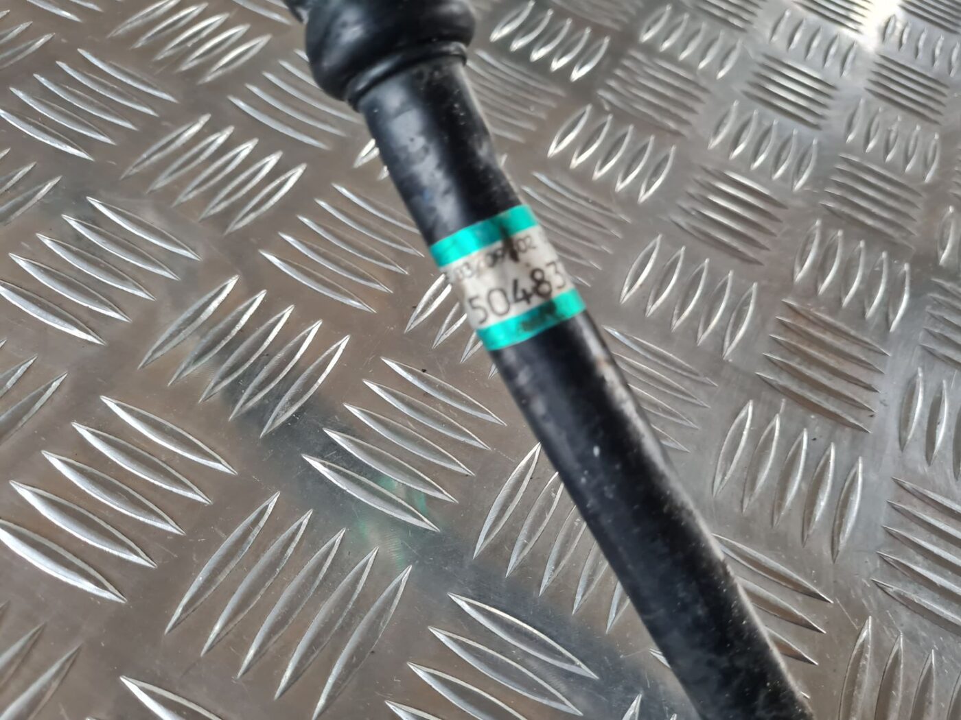 Gaisa kondicioniera galvenā caurule priekš SAAB 9-5 1999 8 Gaisa kondicioniera galvenā caurule priekš SAAB 9-5 1999