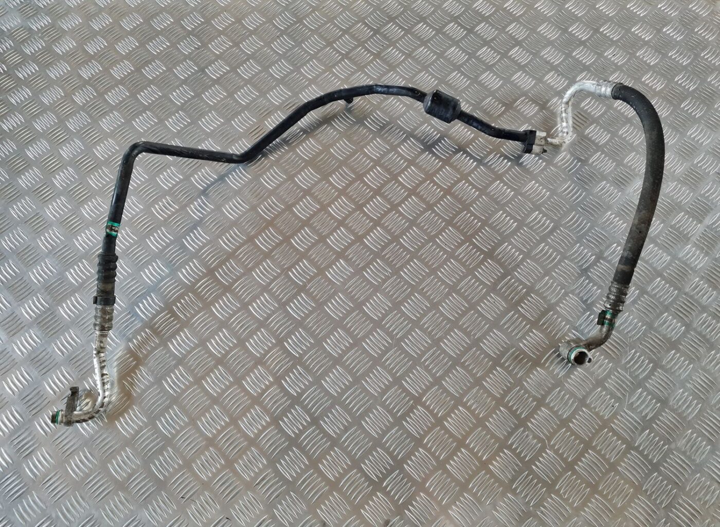 Gaisa kondicioniera galvenā caurule priekš SAAB 9-5 1999 5 Gaisa kondicioniera galvenā caurule priekš SAAB 9-5 1999