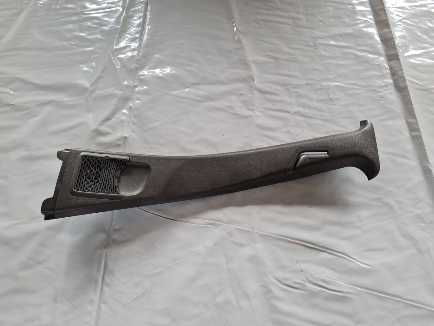 Vidējas salona statnes apdare priekš SAAB 9-5 1999 1 Vidējas salona statnes apdare priekš SAAB 9-5 1999