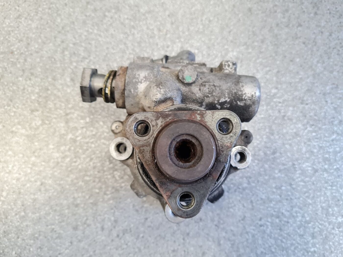 Hidrauliskais pastiprinātājs priekš AUDI A6 AVANT 2003 2 Hidrauliskais pastiprinātājs priekš AUDI A6 AVANT 2003