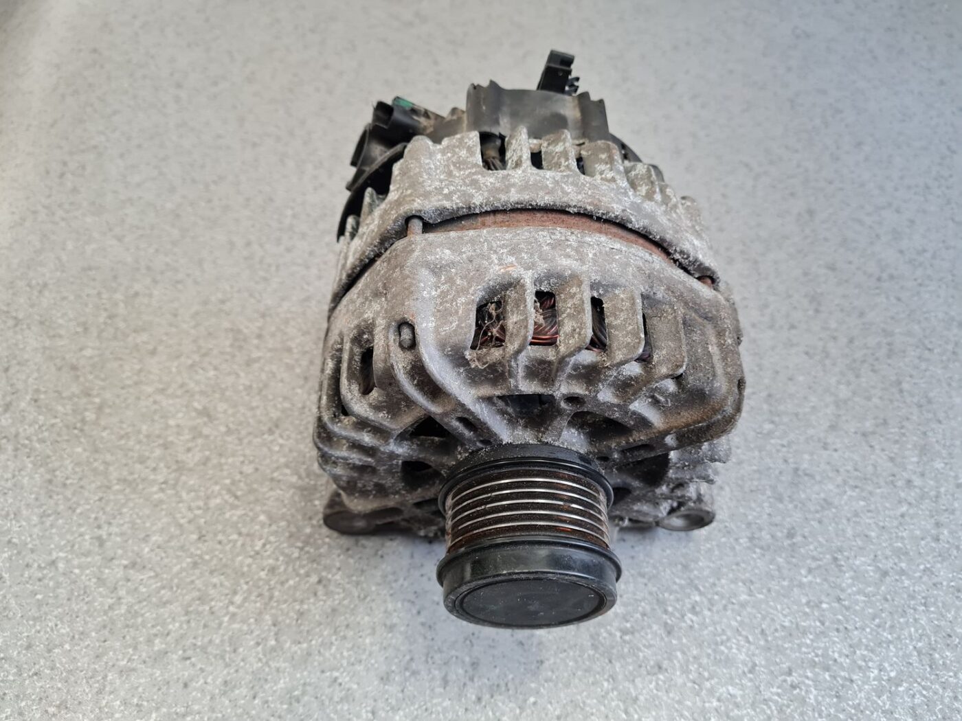 Ģenerators priekš CITROEN C4 GRAND PICASSO 2014-2016 2 Ģenerators priekš CITROEN C4 GRAND PICASSO 2014-2016