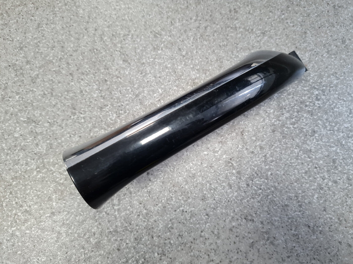 Priekšējāis labais durvju rokturis priekš MERCEDES BENZ ML320 2005 BLACK 2 Priekšējāis labais durvju rokturis priekš MERCEDES BENZ ML320 2005 BLACK