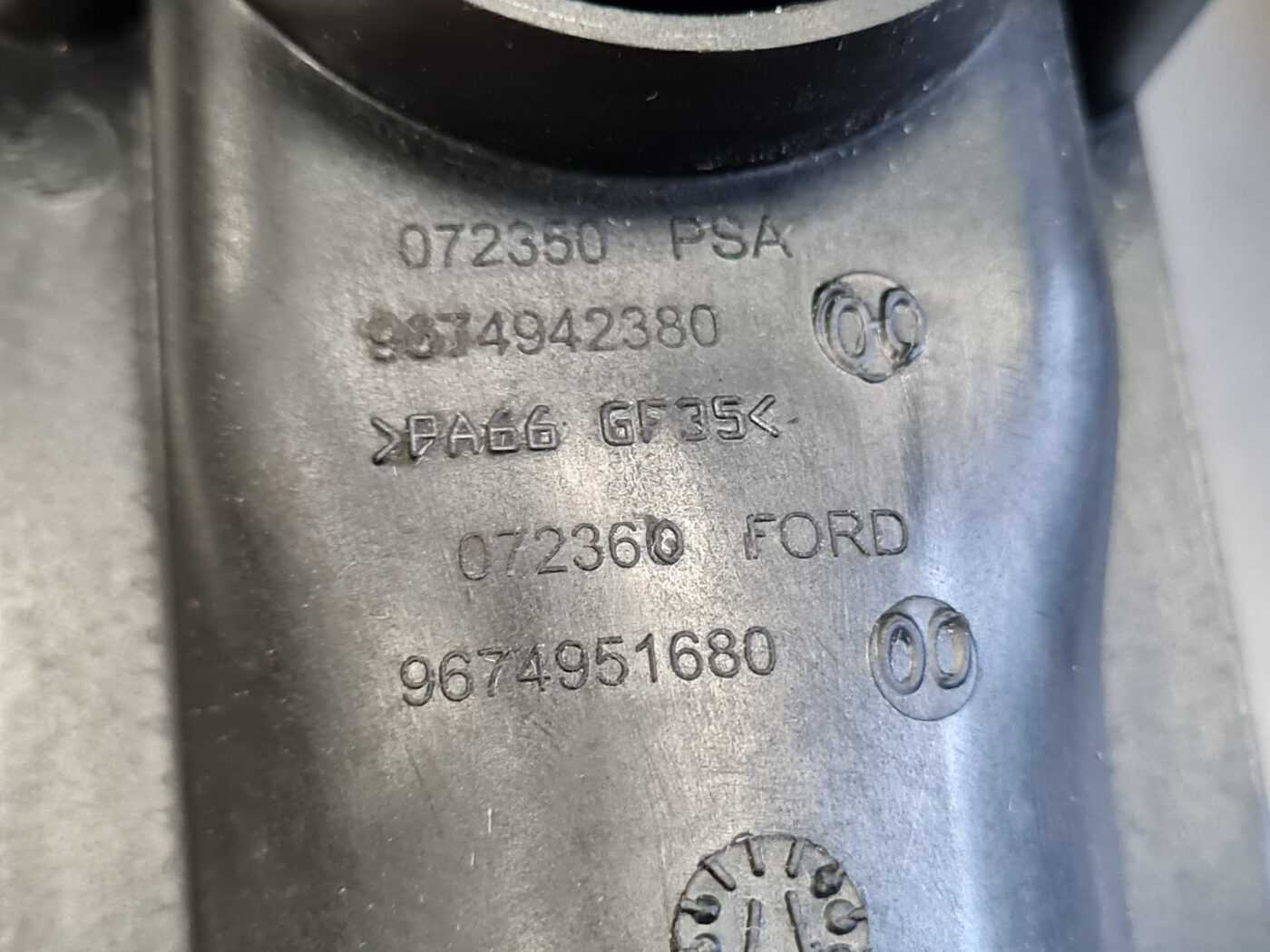 Interkulera caurule priekš CITROEN C4 2018 4 Interkulera caurule priekš CITROEN C4 2018