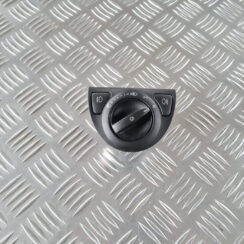 Gaismas slēdzis priekš SAAB 9-3 2009