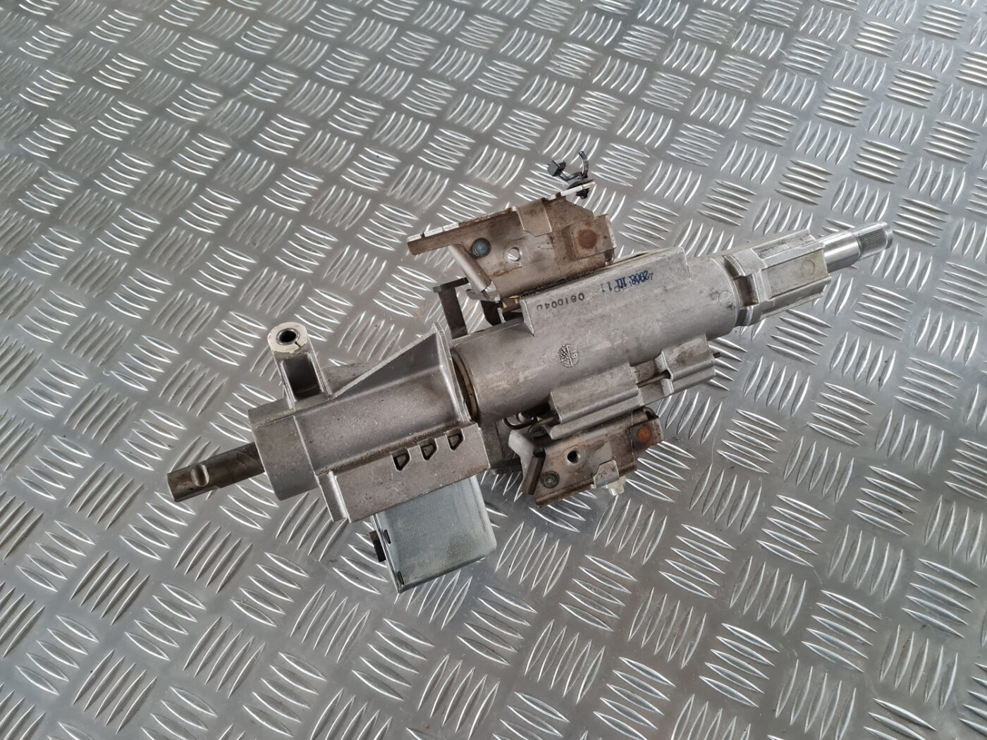 Stūres statne priekš SAAB 9-3 2009 3 Stūres statne priekš SAAB 9-3 2009