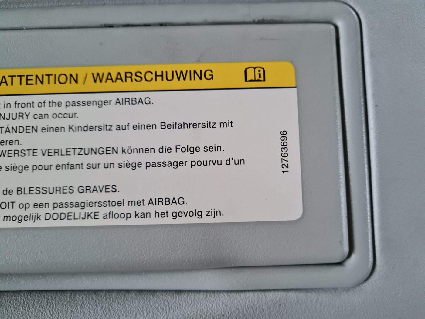 Saules aizsargs priekš SAAB 9-3 2009 4 Saules aizsargs priekš SAAB 9-3 2009