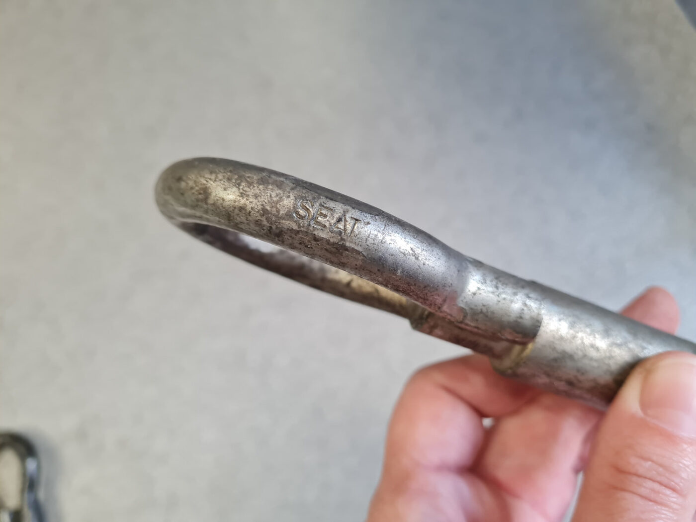 Vilkšanas āķis priekš VW POLO 2008 4 Vilkšanas āķis priekš VW POLO 2008